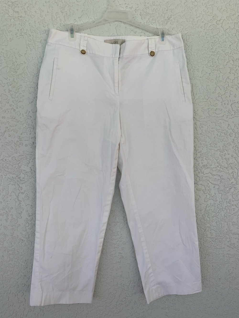 LOFT white ankle length lightweight white Julie style pants size 8